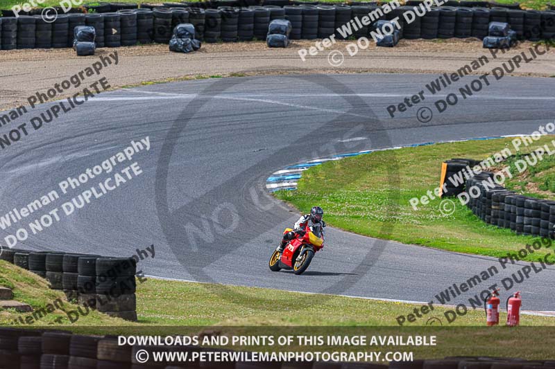 enduro digital images;event digital images;eventdigitalimages;lydden hill;lydden no limits trackday;lydden photographs;lydden trackday photographs;no limits trackdays;peter wileman photography;racing digital images;trackday digital images;trackday photos